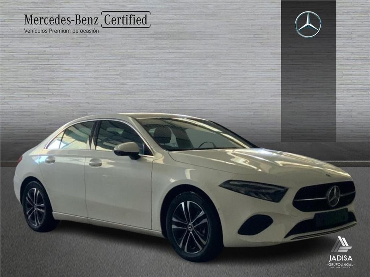 Mercedes Clase A 180 Sedán - Foto 2