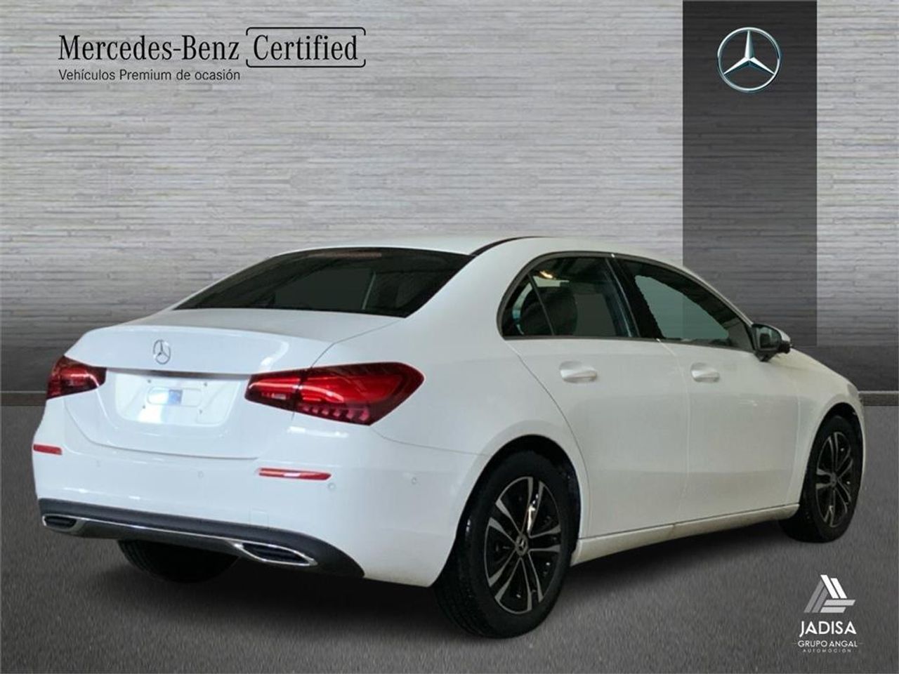Mercedes Clase A 180 Sedán - Foto 2