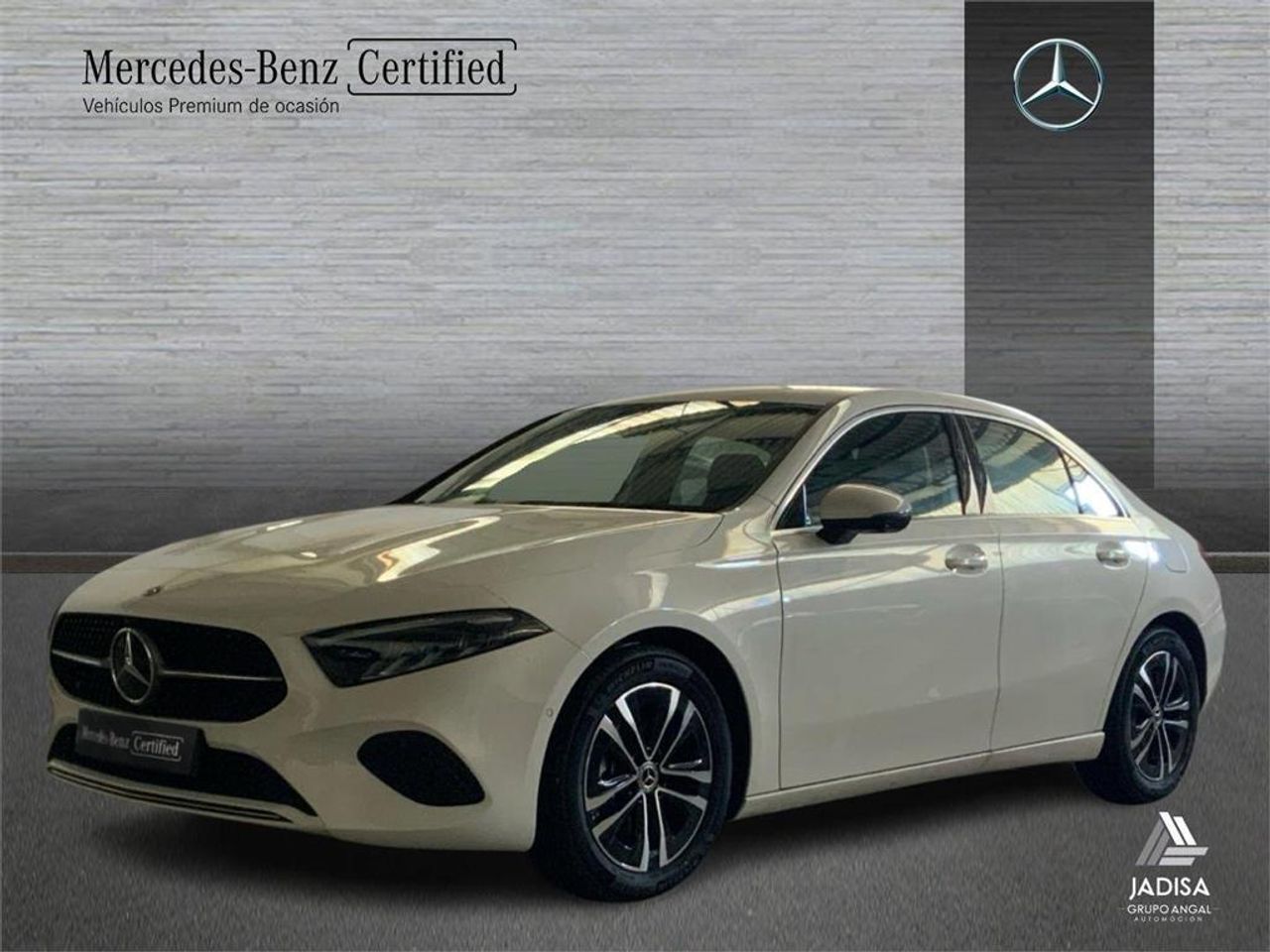 Mercedes Clase A 180 Sedán - Foto 2