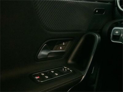 Mercedes Clase A 180 Sedán