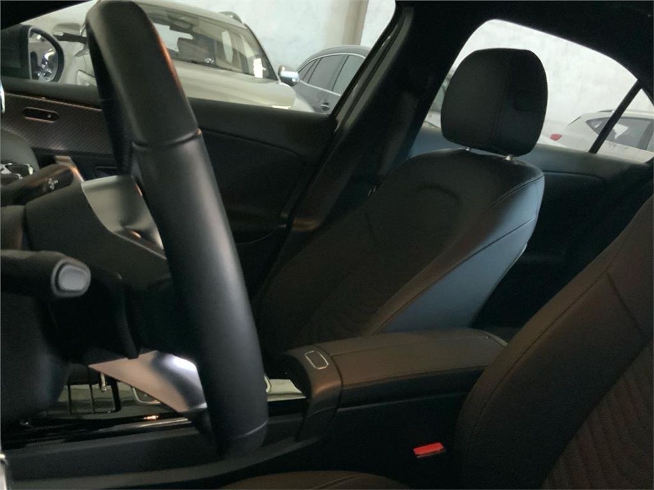 Mercedes Clase A 180 Sedán - Foto 2