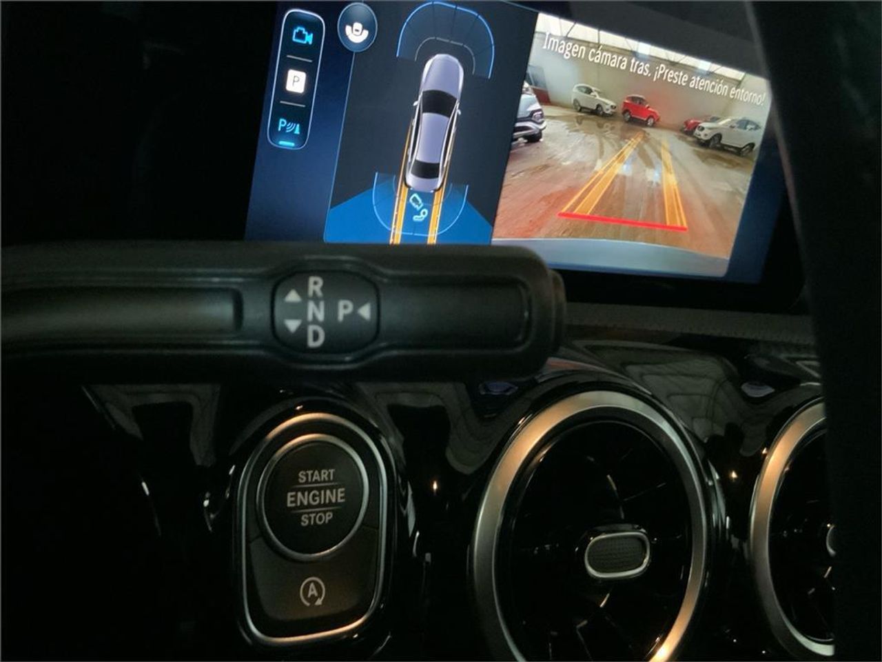 Mercedes Clase A 180 Sedán - Foto 2