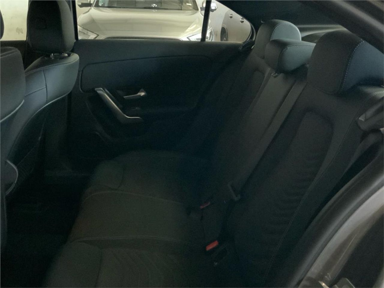 Mercedes Clase A 180 Sedán - Foto 2