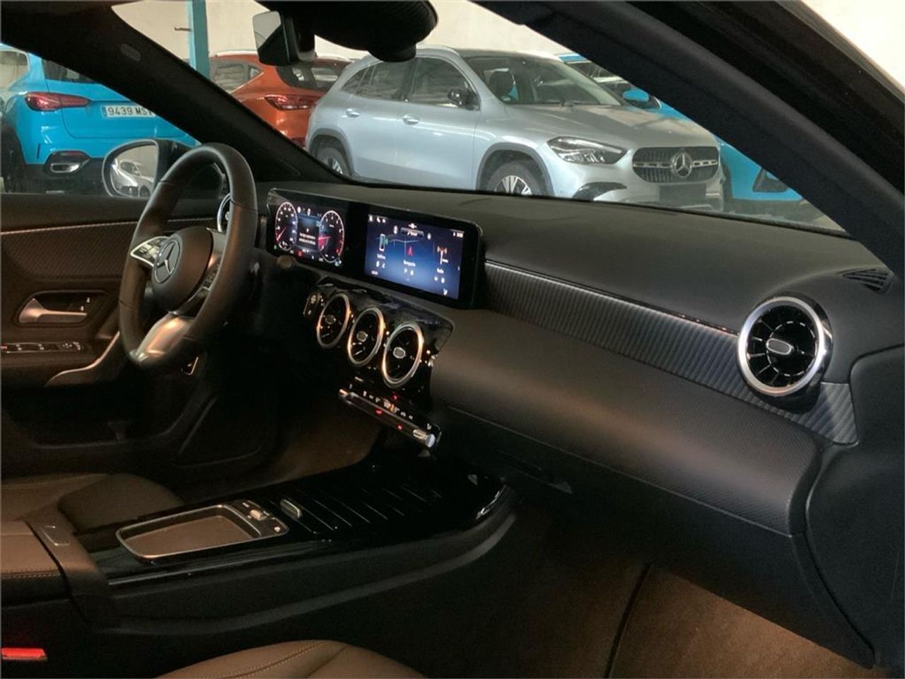 Mercedes Clase A 180 Sedán - Foto 2