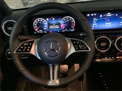 Mercedes Clase A 180 Sedán