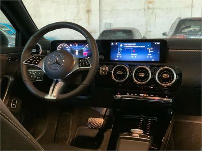 Mercedes Clase A 180 Sedán