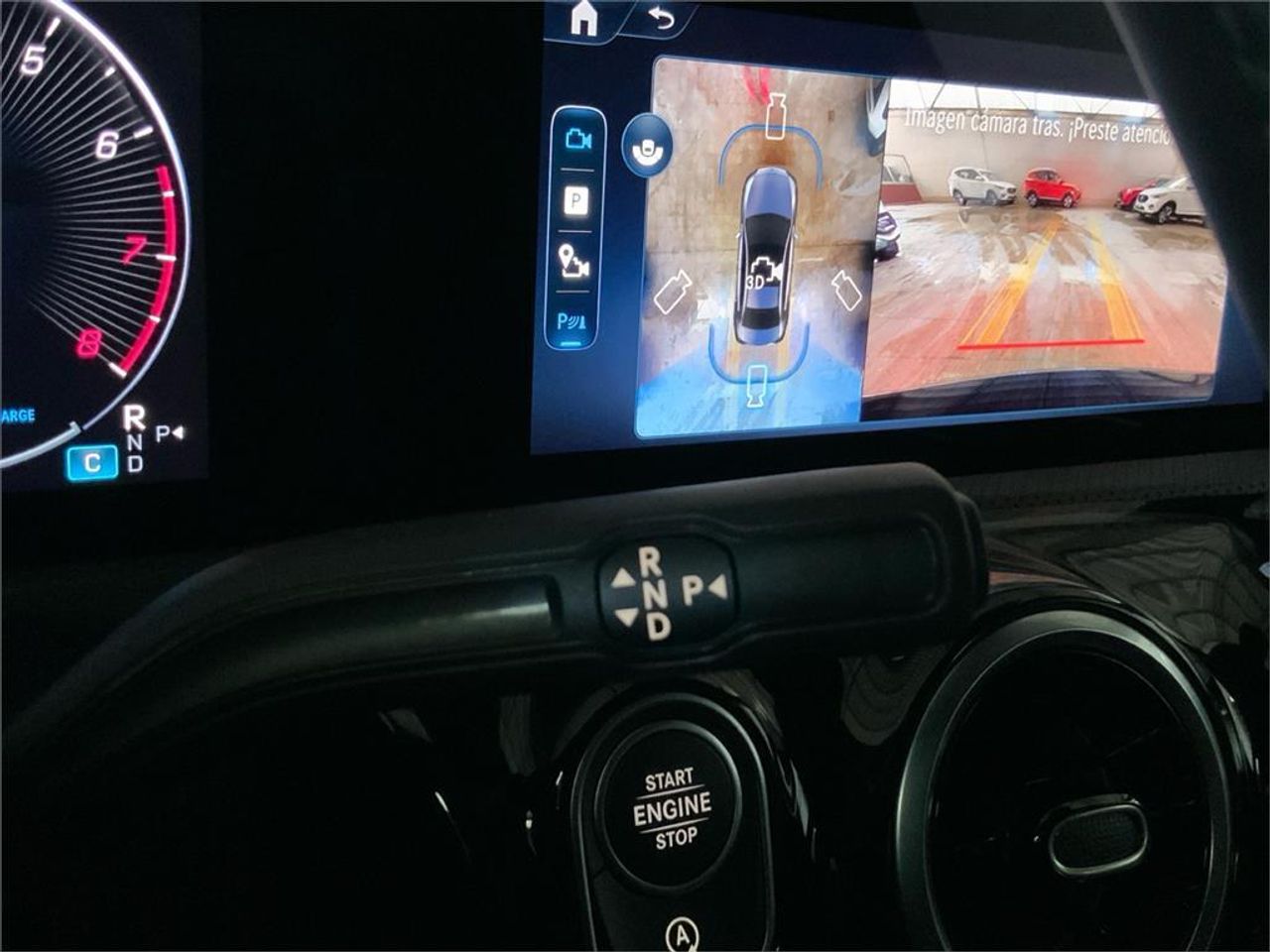 Mercedes Clase A 180 Sedán - Foto 2