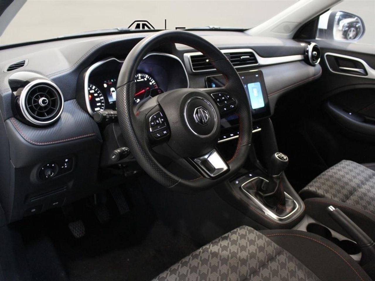 MG ZS 1.5 Comfort - Foto 2