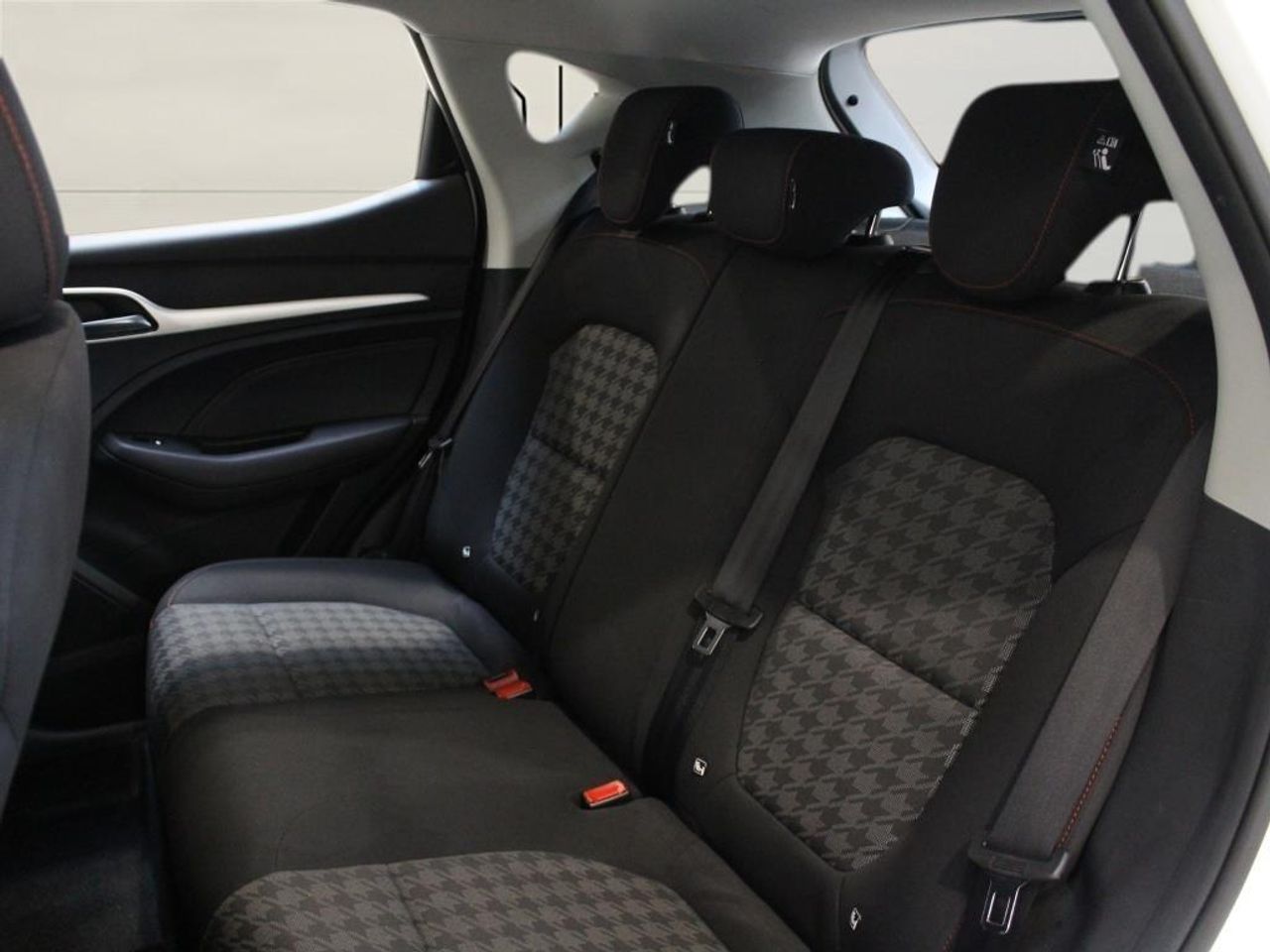 MG ZS 1.5 Comfort - Foto 2