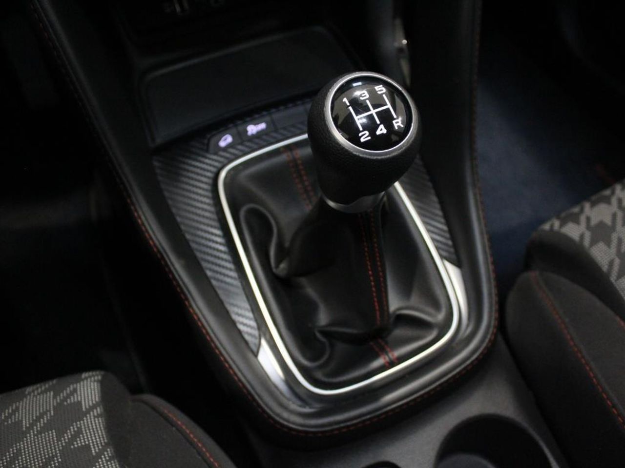 MG ZS 1.5 Comfort - Foto 2