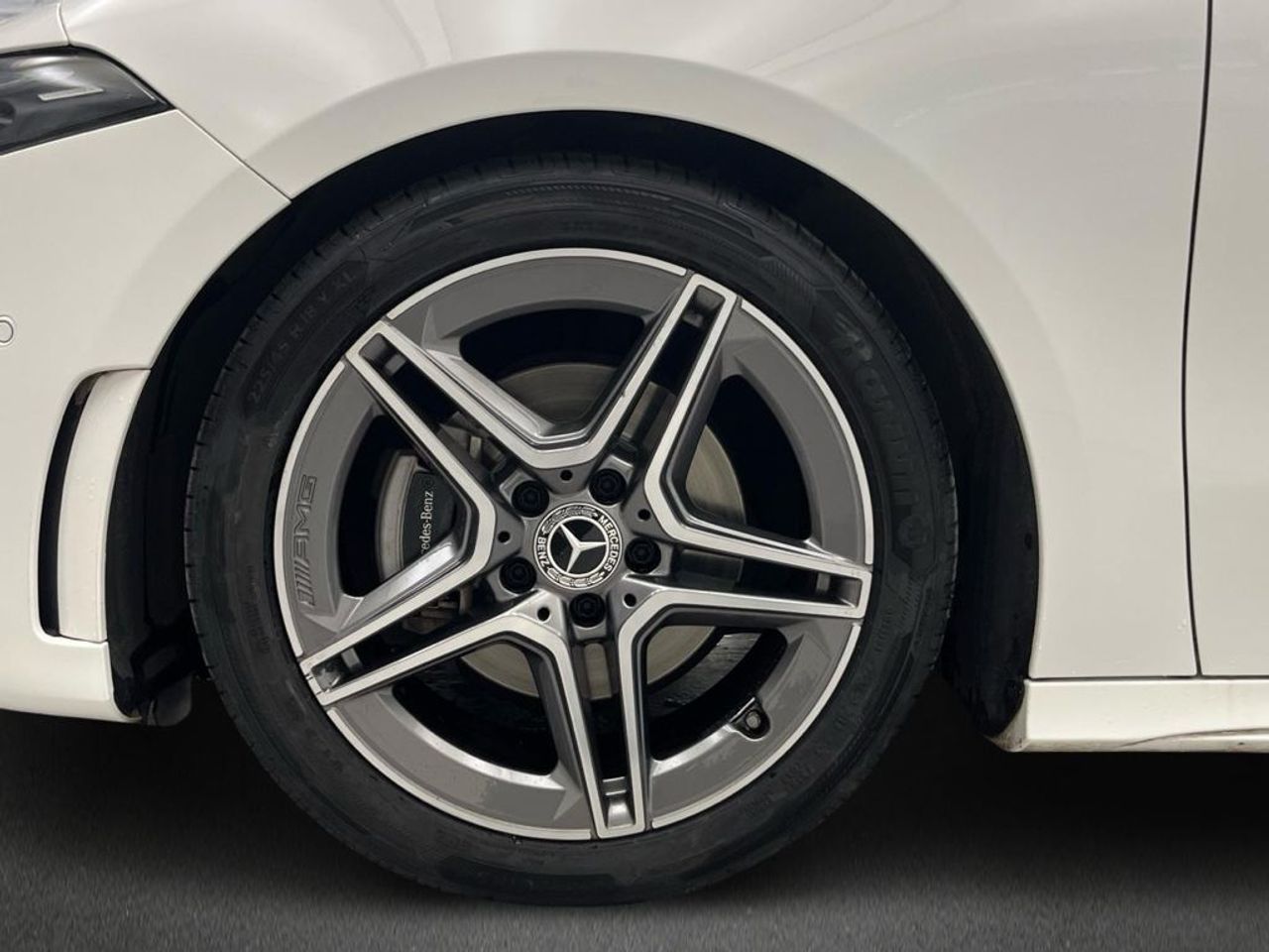 Mercedes Clase A 180 AMG Line (EURO 6d) - Foto 2