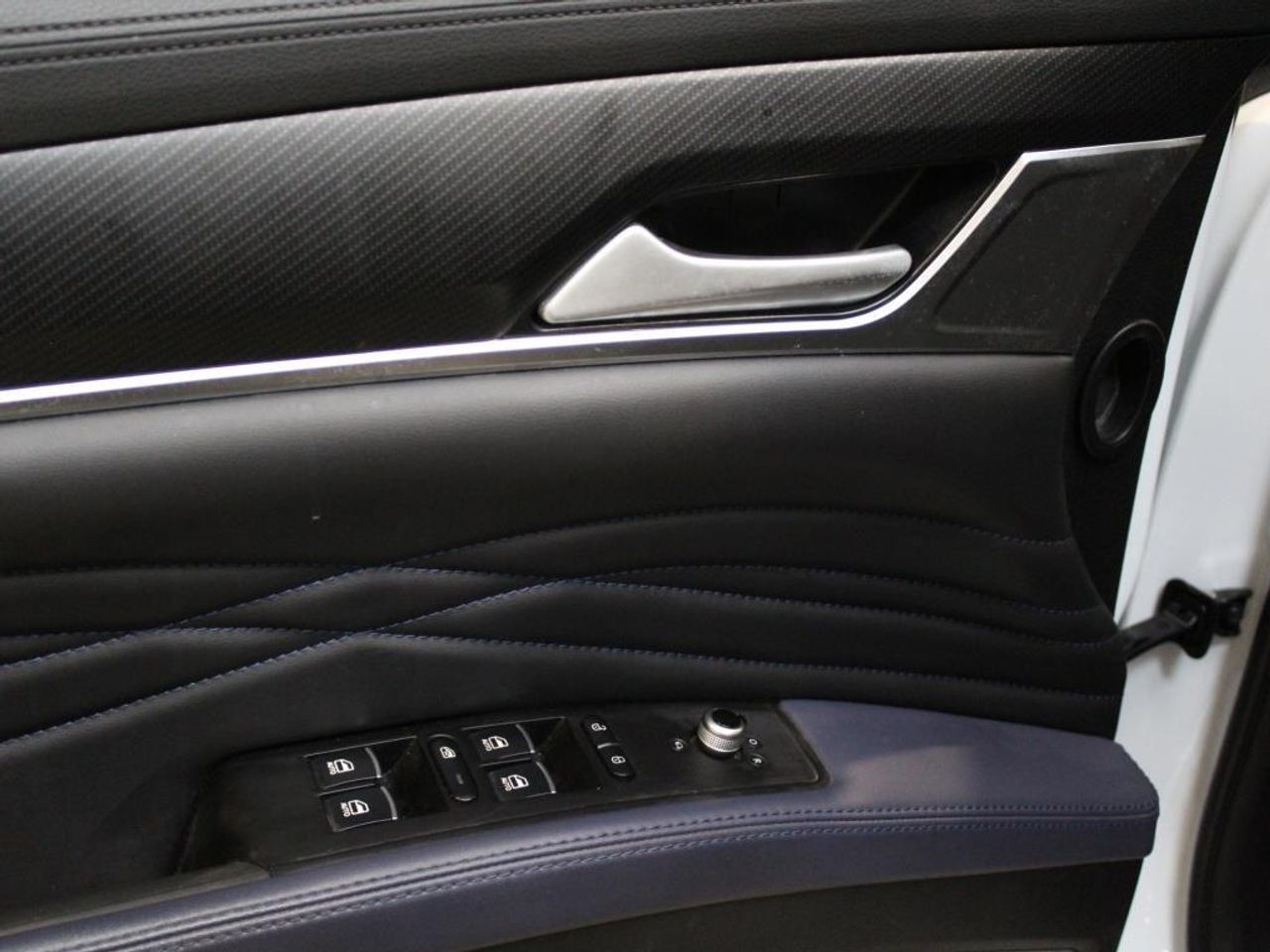 DFSK F5 1.5T Classic - Foto 2