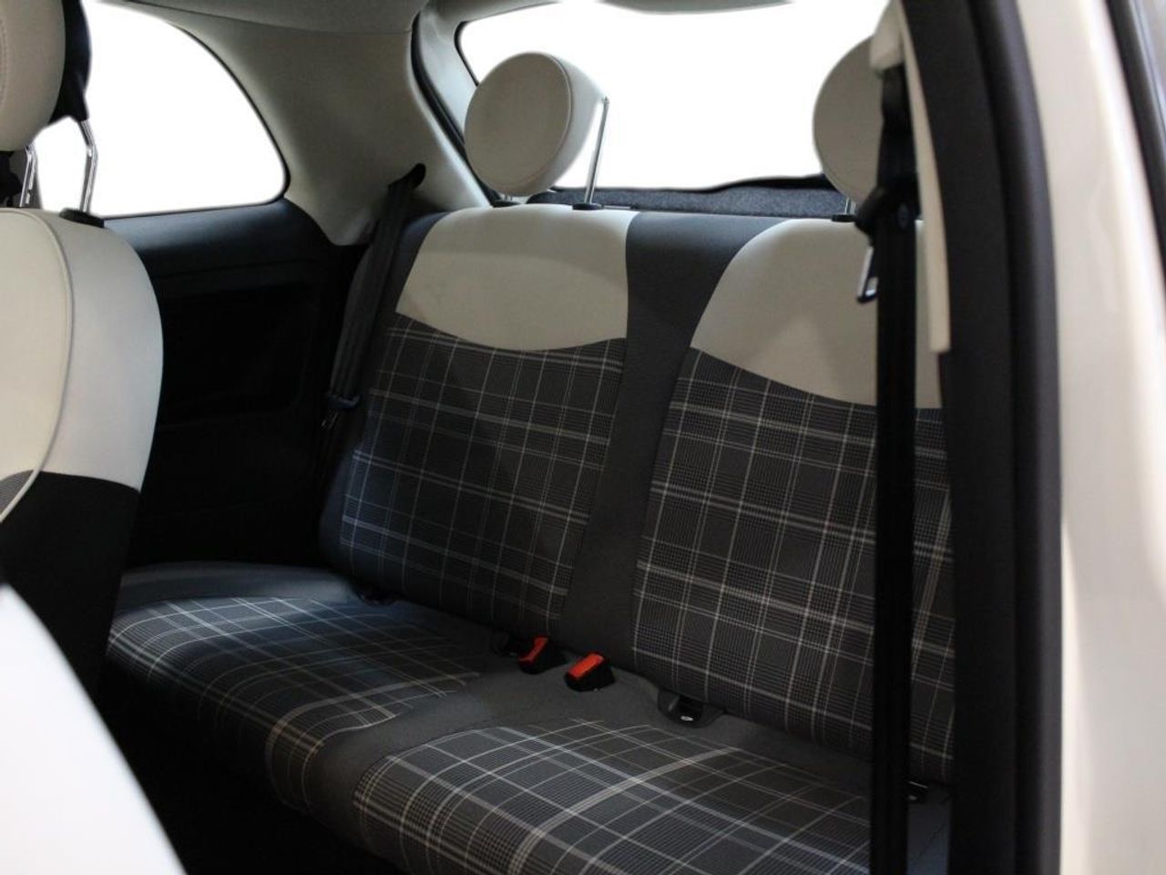 Fiat 500 Lounge 1.2 8v 51KW (69 CV) - Foto 2