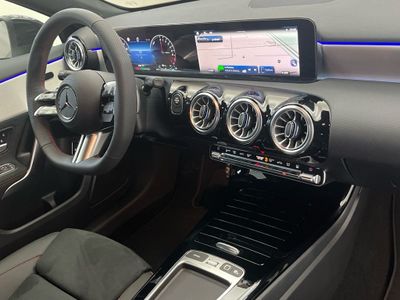 Mercedes Clase A 250 e con tecnología híbrida EQ