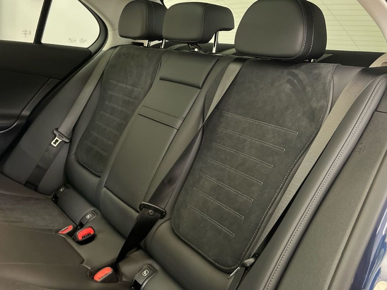 Mercedes Clase C 220 d Berlina - Foto 2