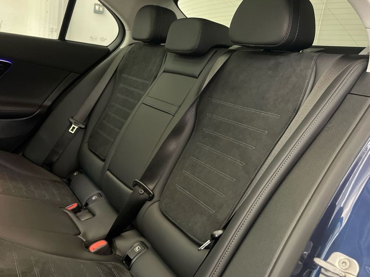 Mercedes Clase C 300 e tec. híb. EQ Berlina - Foto 2