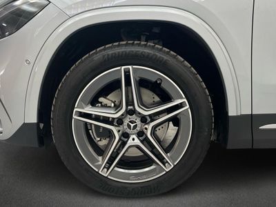 Mercedes GLA 250 e con tecnología híbrida EQ