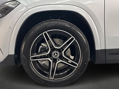 Mercedes GLA 250 e con tecnología híbrida EQ