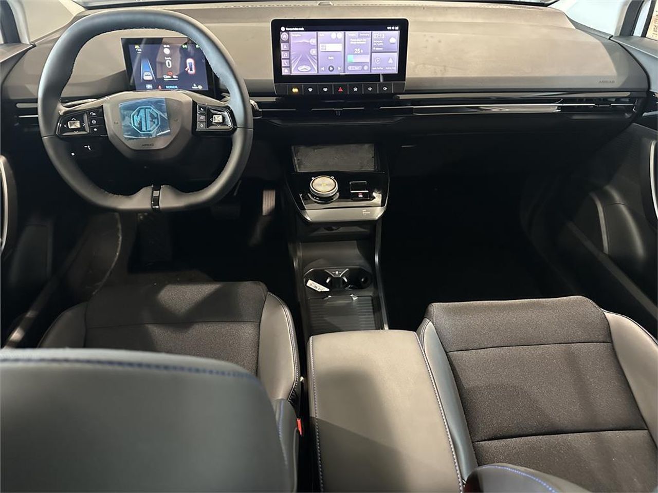 MG MG4 64kWh Luxury - Foto 2