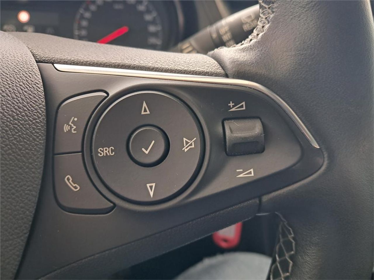 Opel Grandland X 1.2 Turbo Ultimate - Foto 2