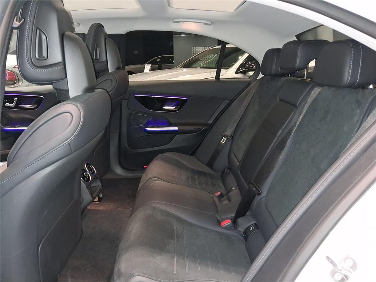 Mercedes Clase C 220 d Berlina - Foto 2