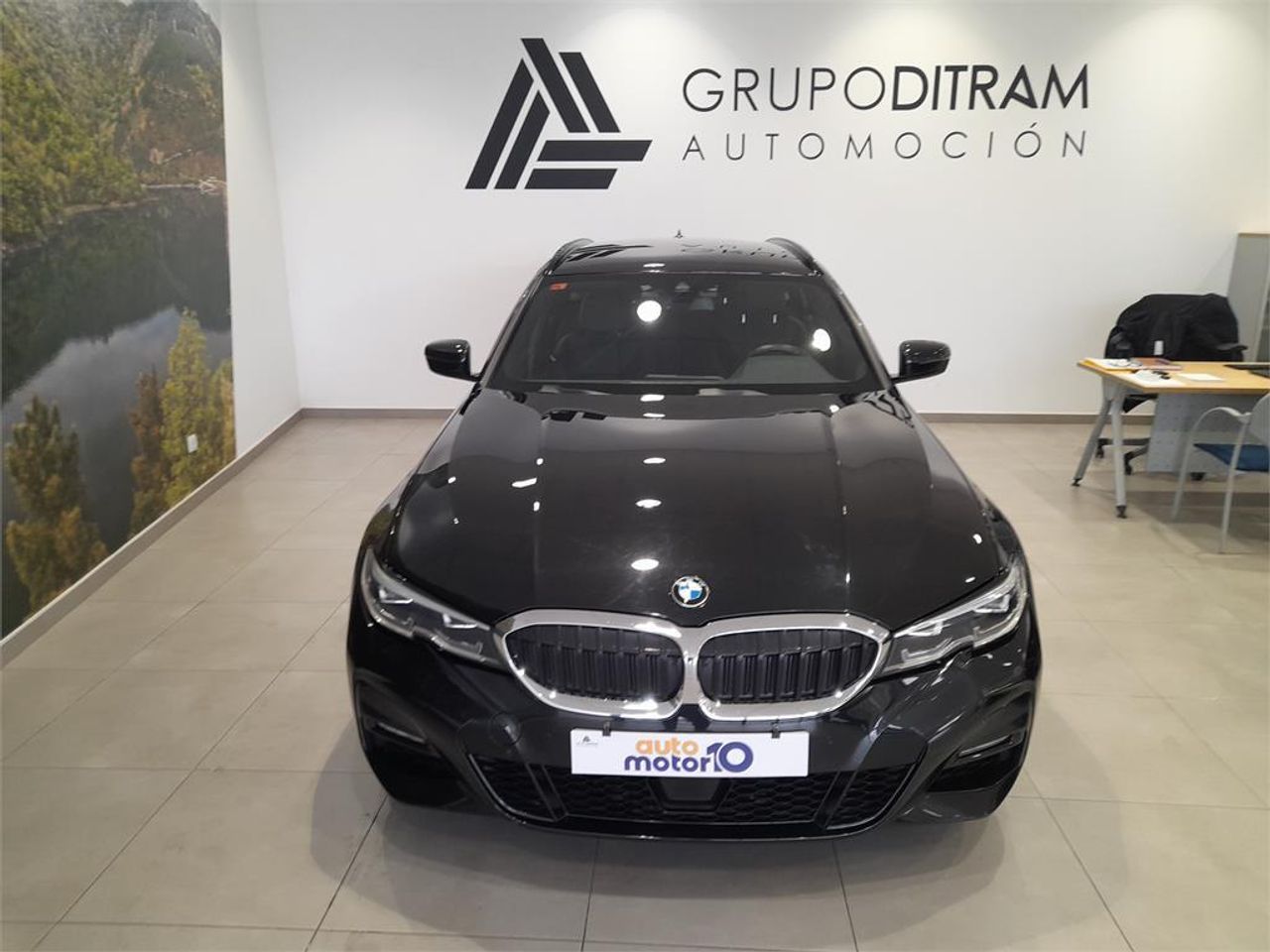 BMW Serie 3 320d Auto.Touring - Foto 2