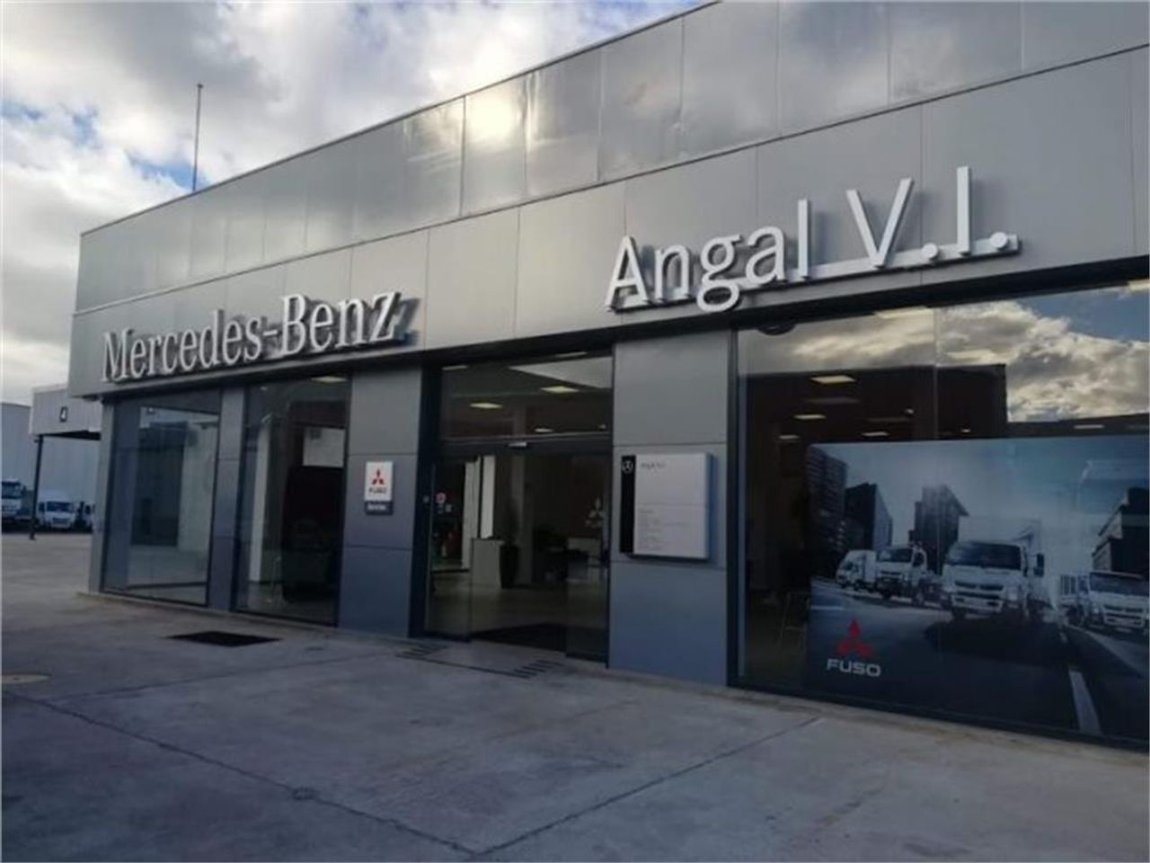 Volkswagen Transporter Furgón Largo TA 2.0 TDI 75kW (102CV) BMT - Foto 2