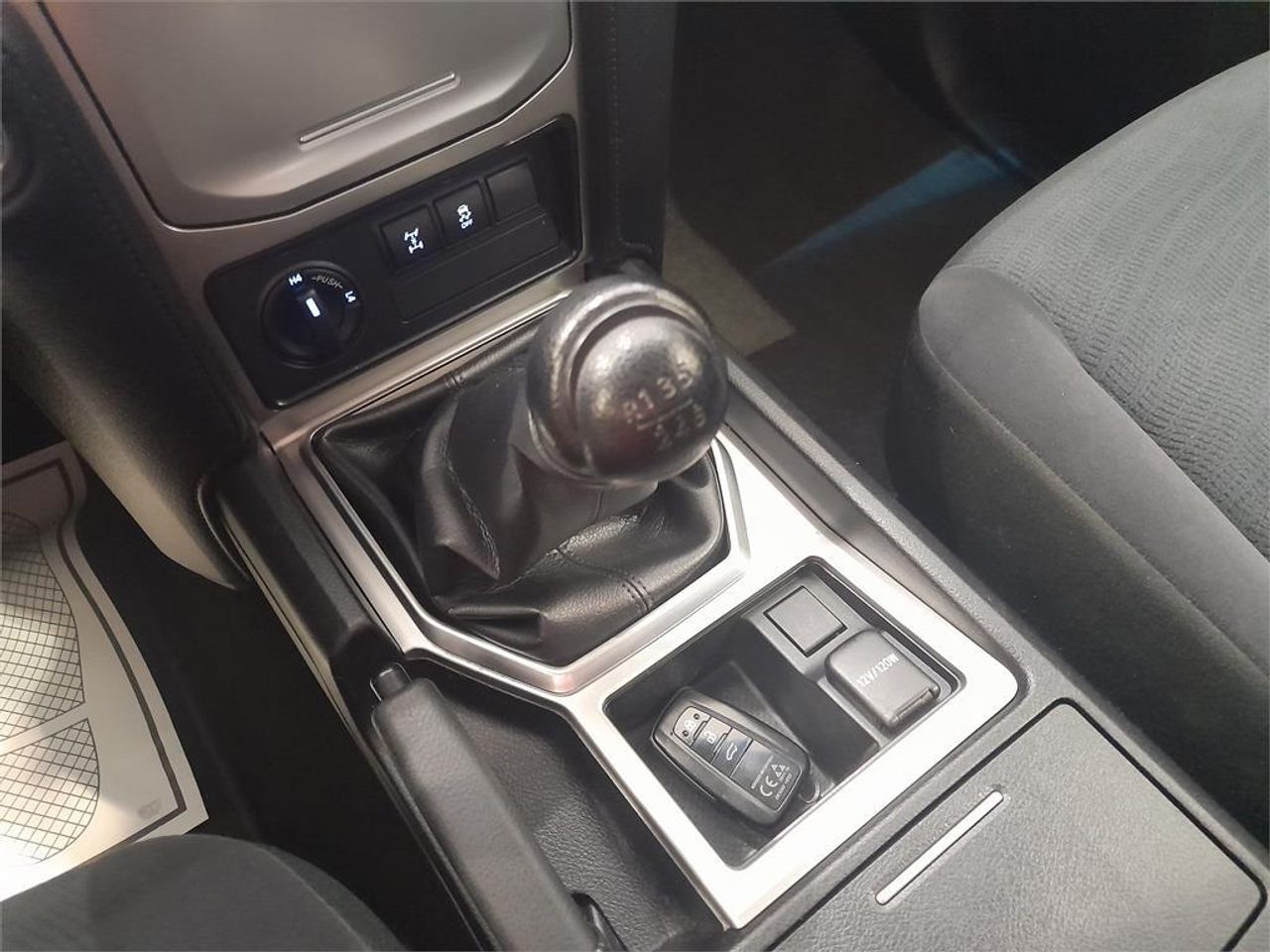 Toyota Land Cruiser 2.8 D-4D NX - Foto 2