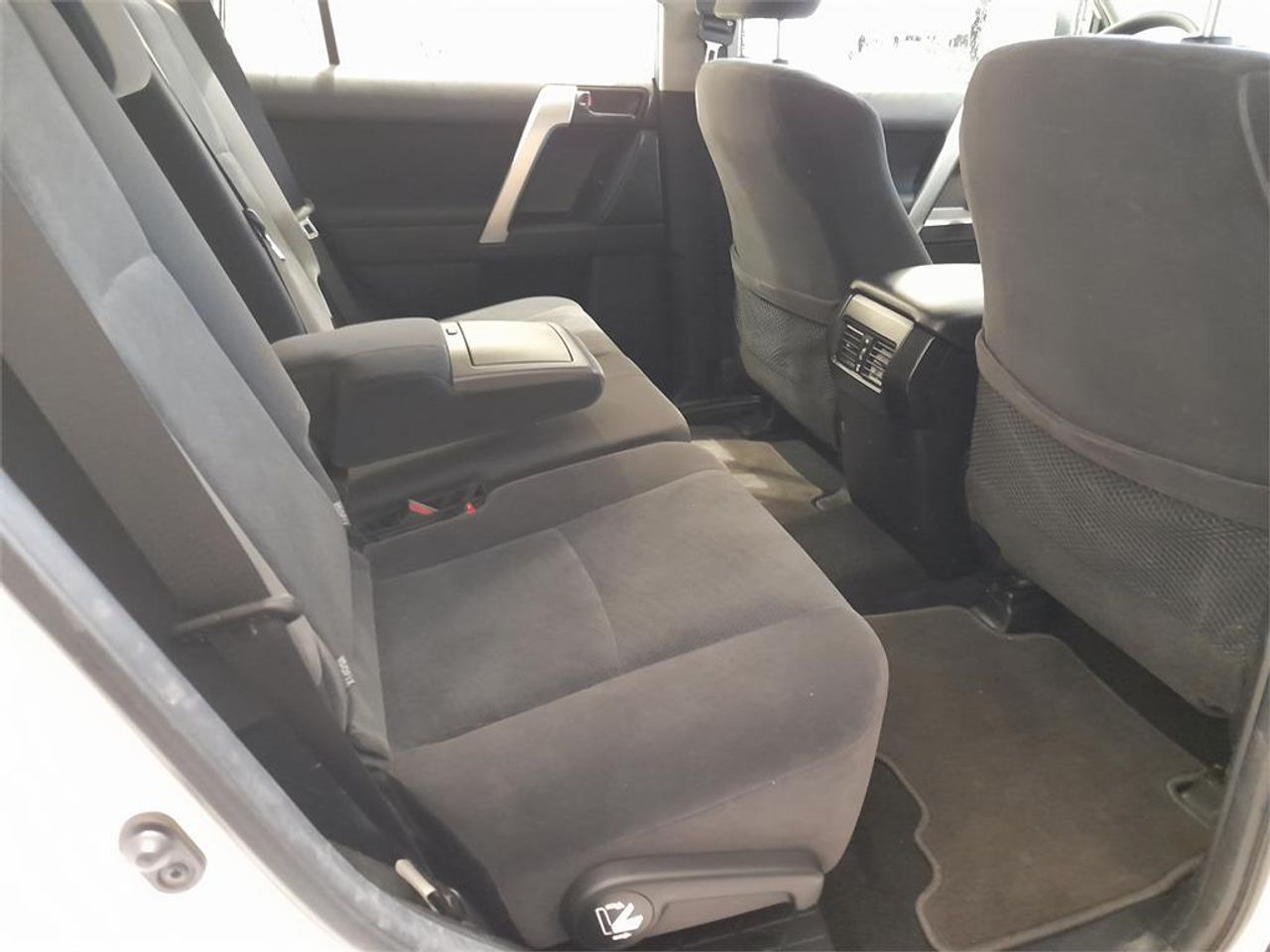 Toyota Land Cruiser 2.8 D-4D NX - Foto 2