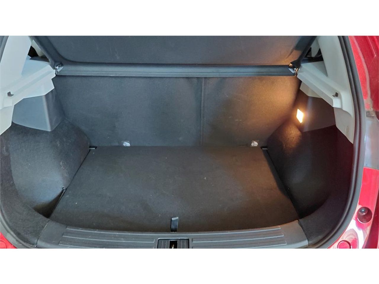 MG ZS 1.5 Luxury - Foto 2