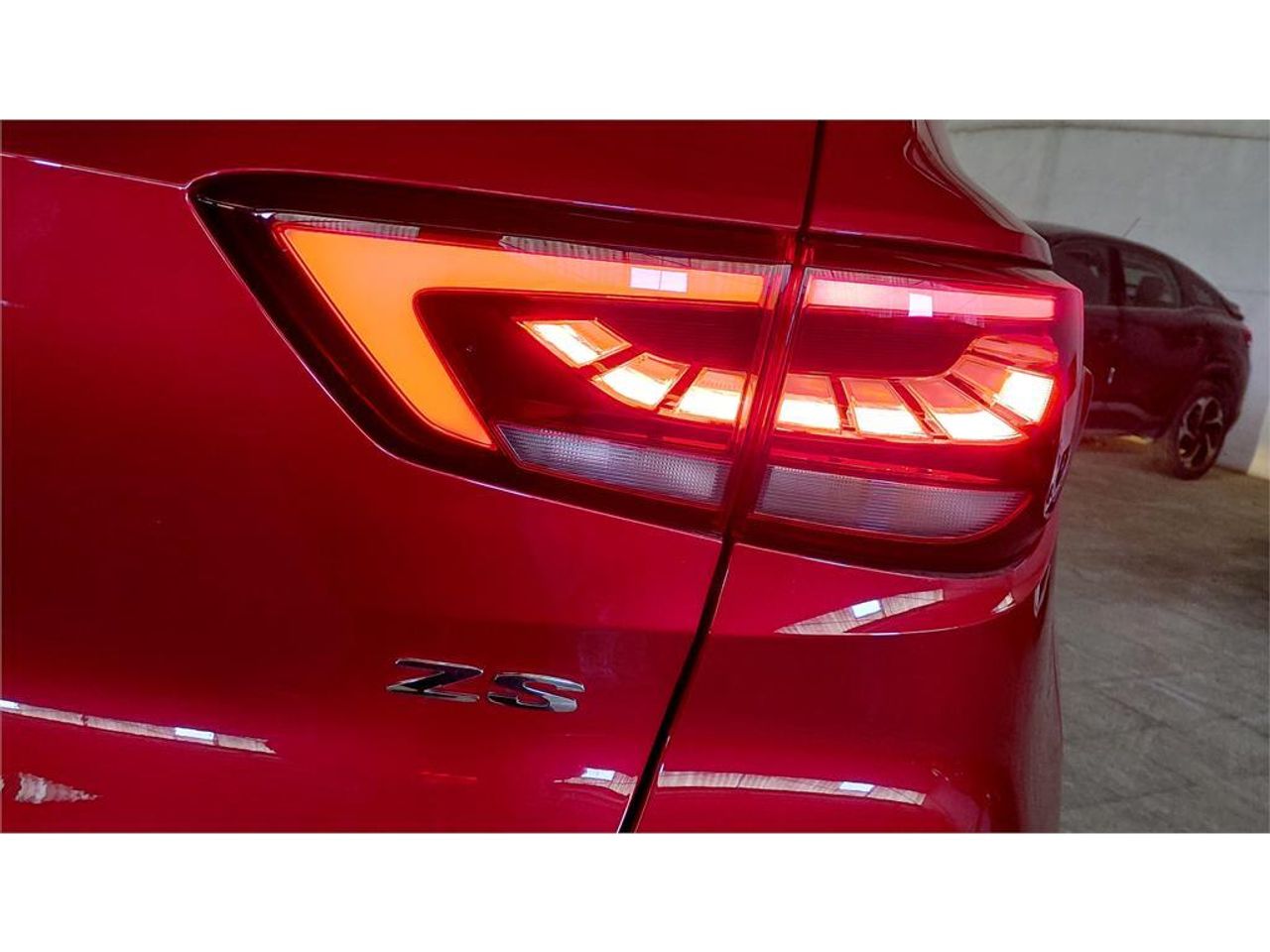 MG ZS 1.5 Luxury - Foto 2