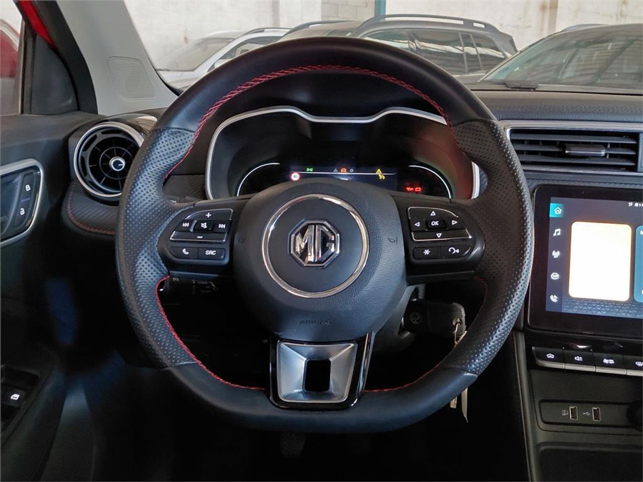 MG ZS 1.5 Luxury - Foto 2