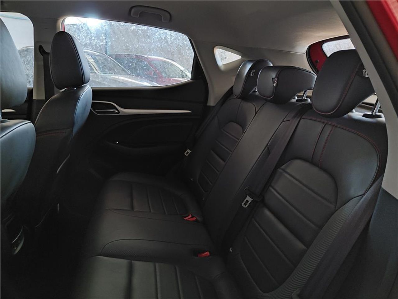 MG ZS 1.5 Luxury - Foto 2