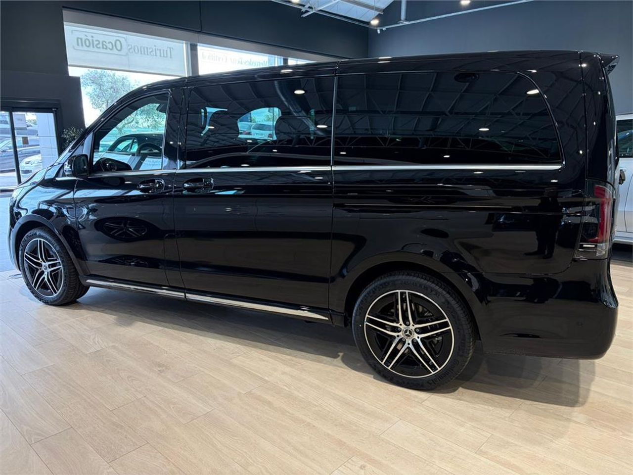 Mercedes Clase V 300 d Avantgarde Largo - Foto 2