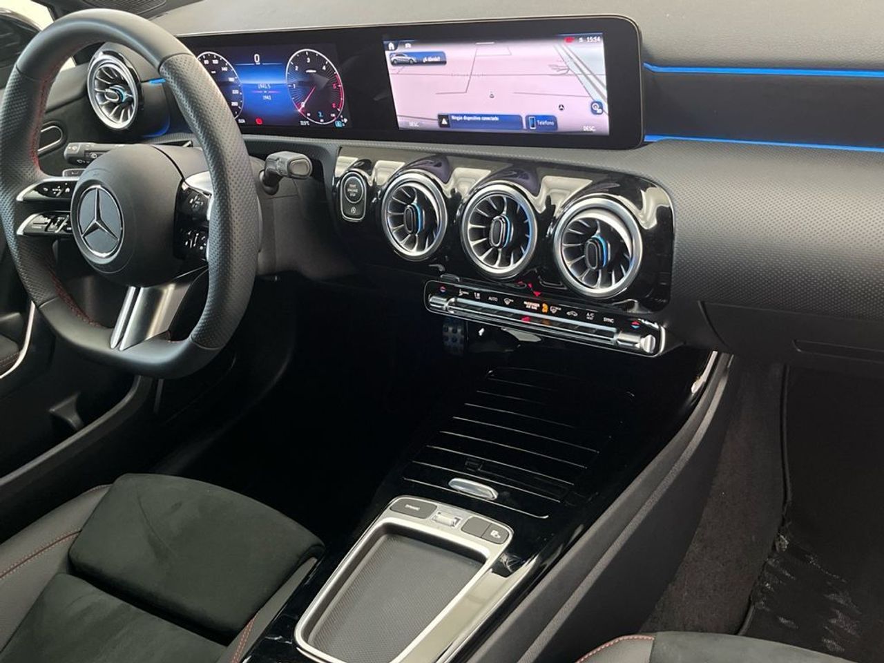 Mercedes Clase A 200 d Compacto - Foto 2