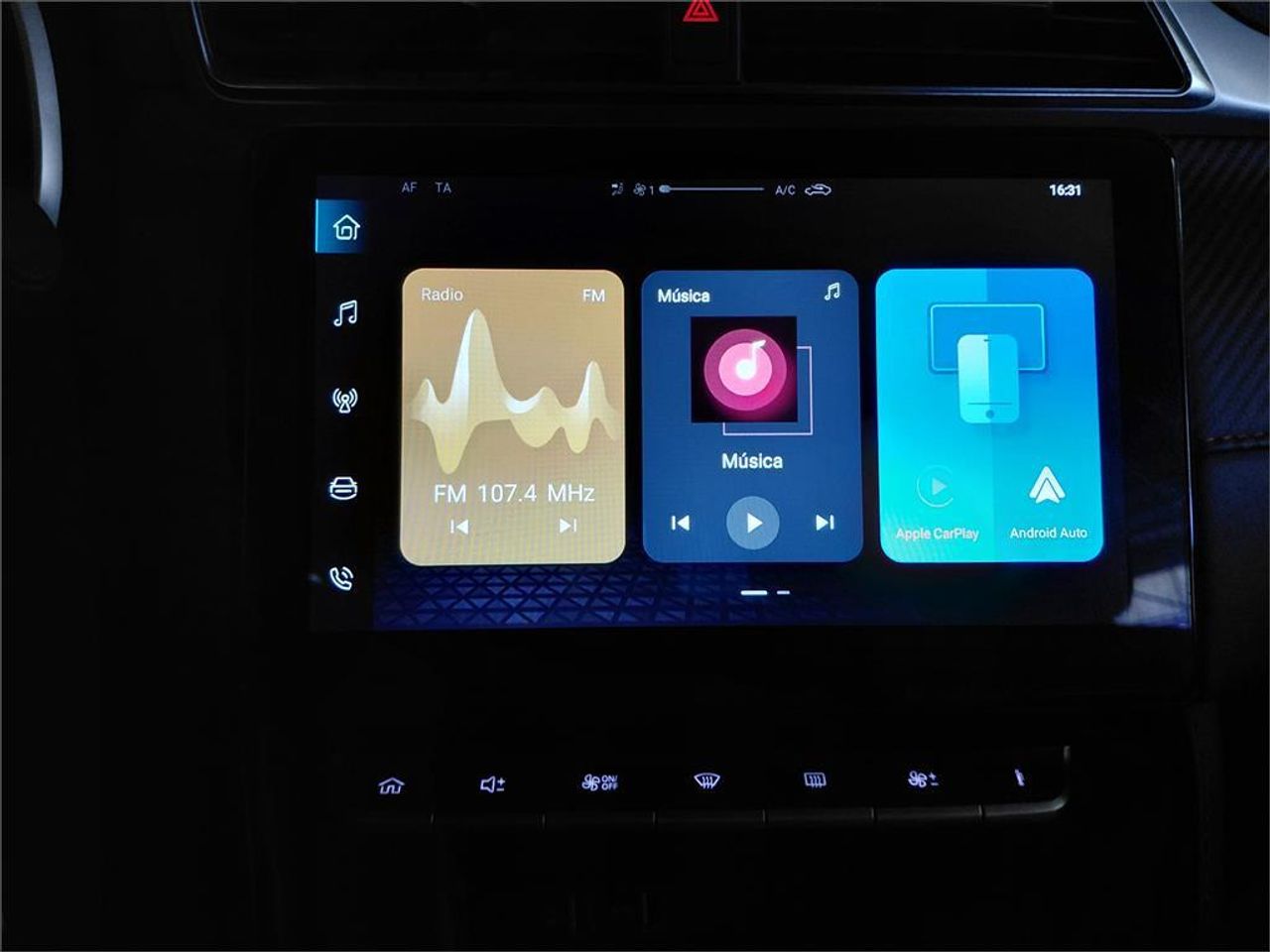 MG ZS 1.5 Luxury - Foto 2