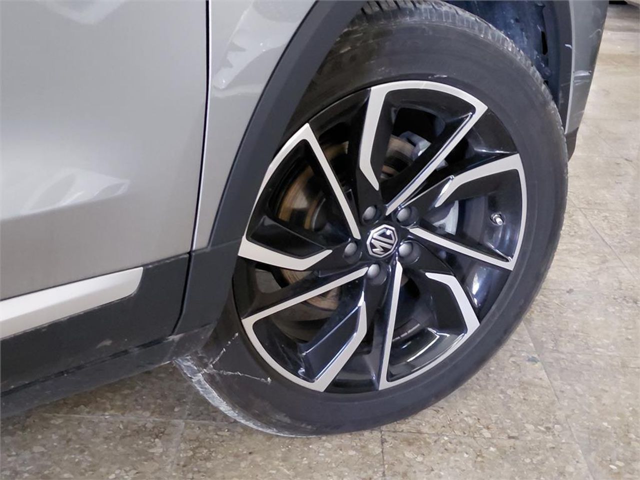 MG ZS 1.5 Luxury - Foto 2