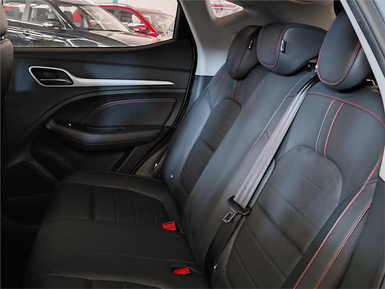 MG ZS 1.5 Luxury - Foto 2