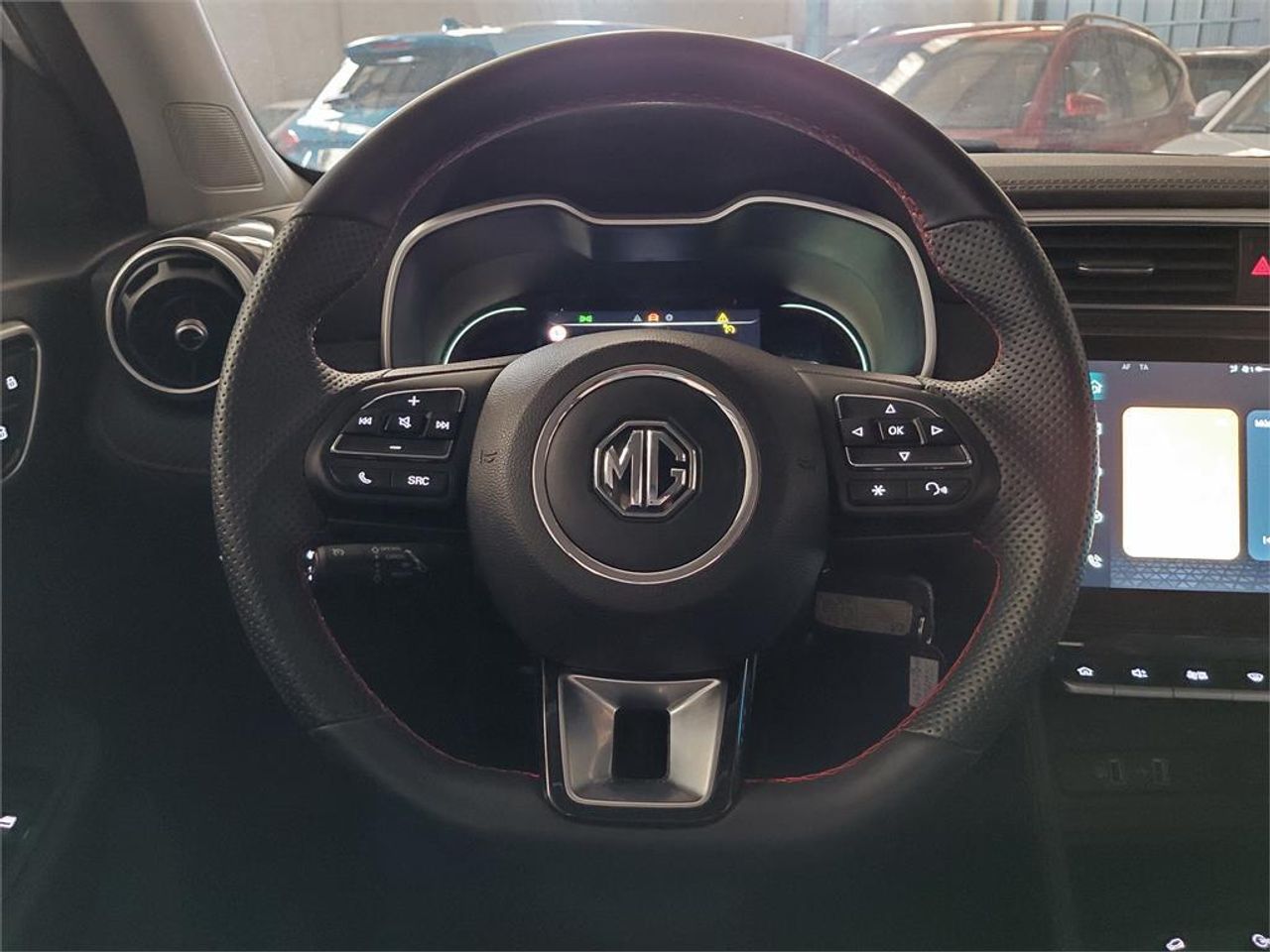 MG ZS 1.5 Luxury - Foto 2