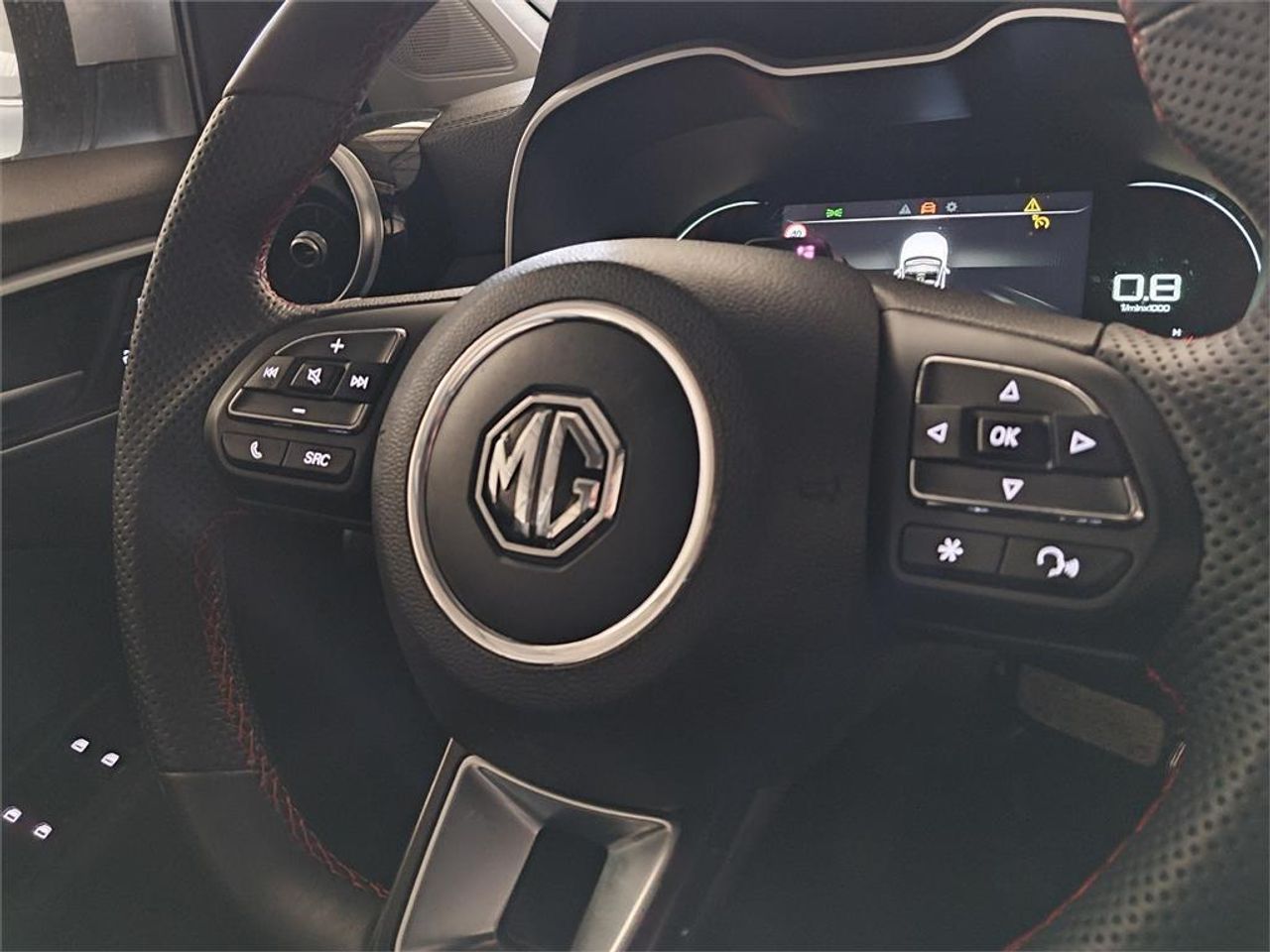 MG ZS 1.5 Luxury - Foto 2