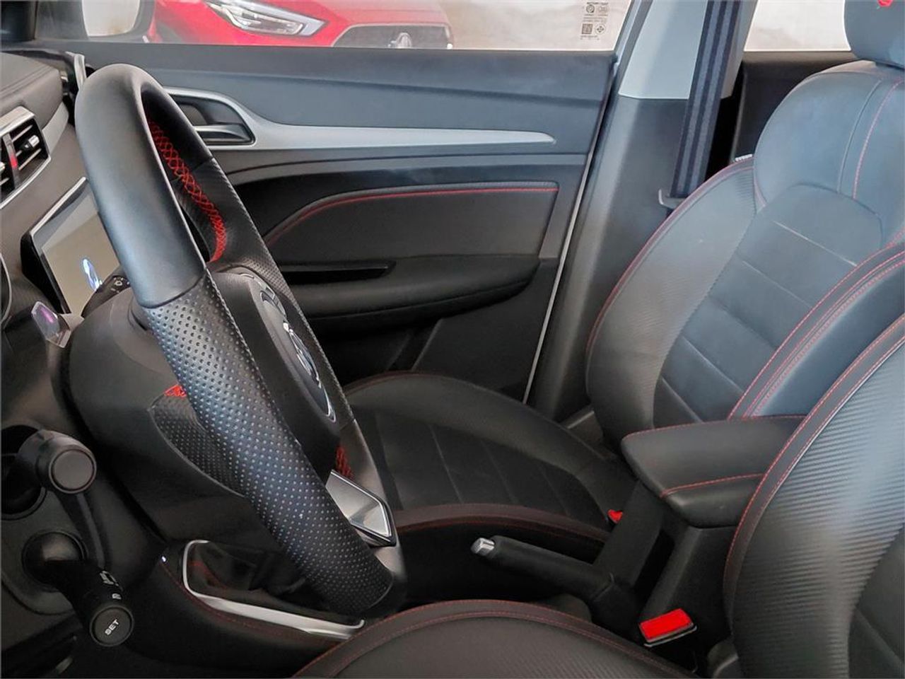 MG ZS 1.5 Luxury - Foto 2