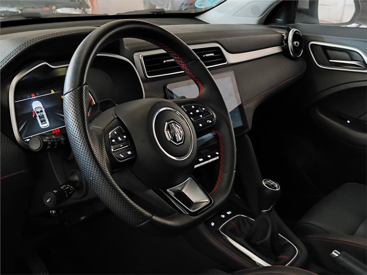 MG ZS 1.5 Luxury - Foto 2