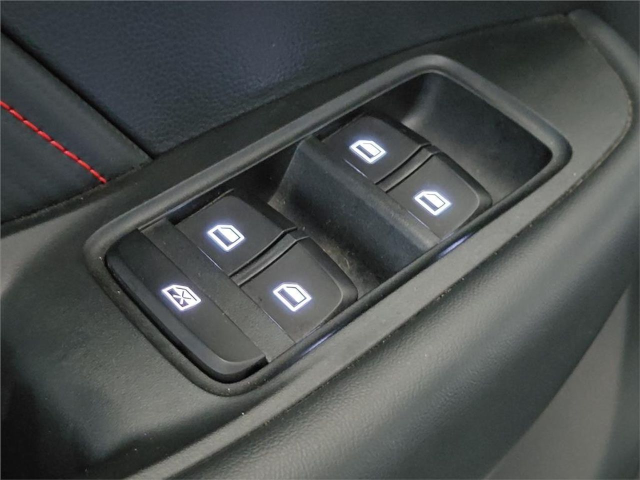 MG ZS 1.5 Luxury - Foto 2