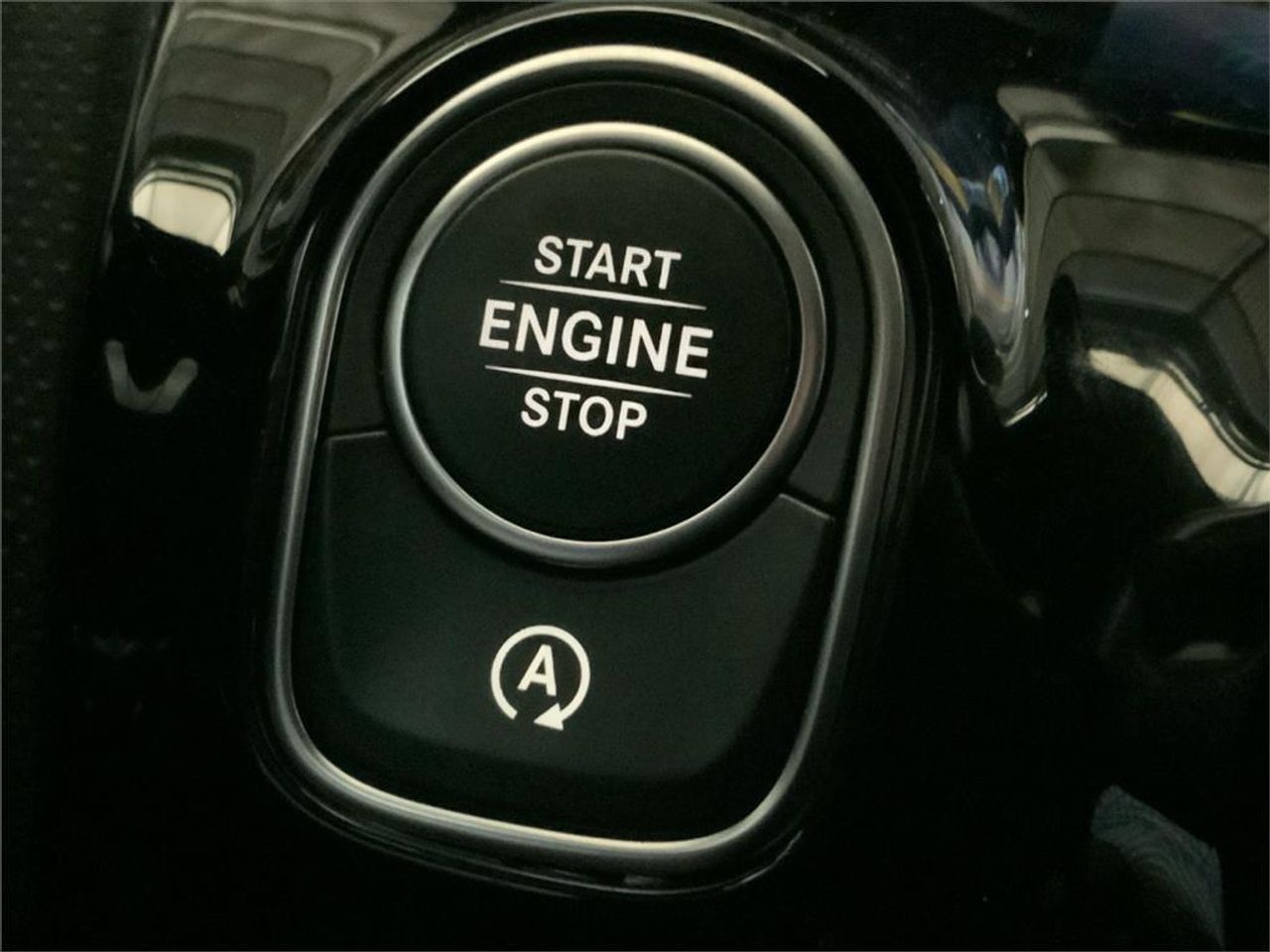 Mercedes Clase A Sedán A 180 - Foto 2