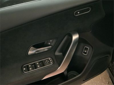 Mercedes Clase A Sedán A 180