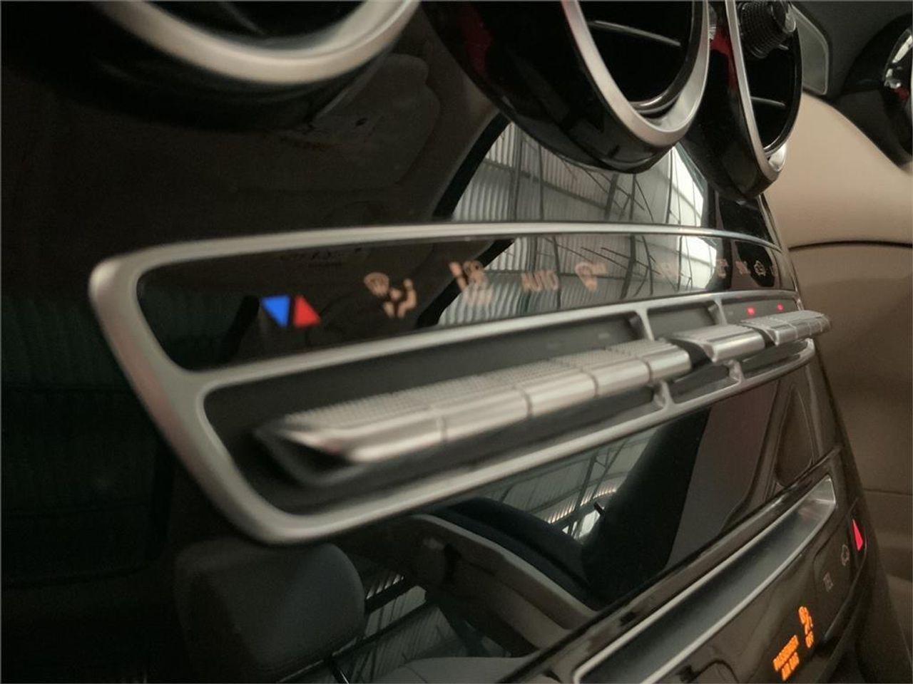 Mercedes GLC 220 d 4MATIC - foto 22