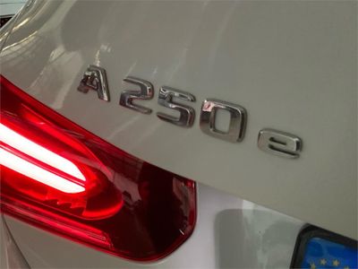 Mercedes Clase A Sedán A 250 e