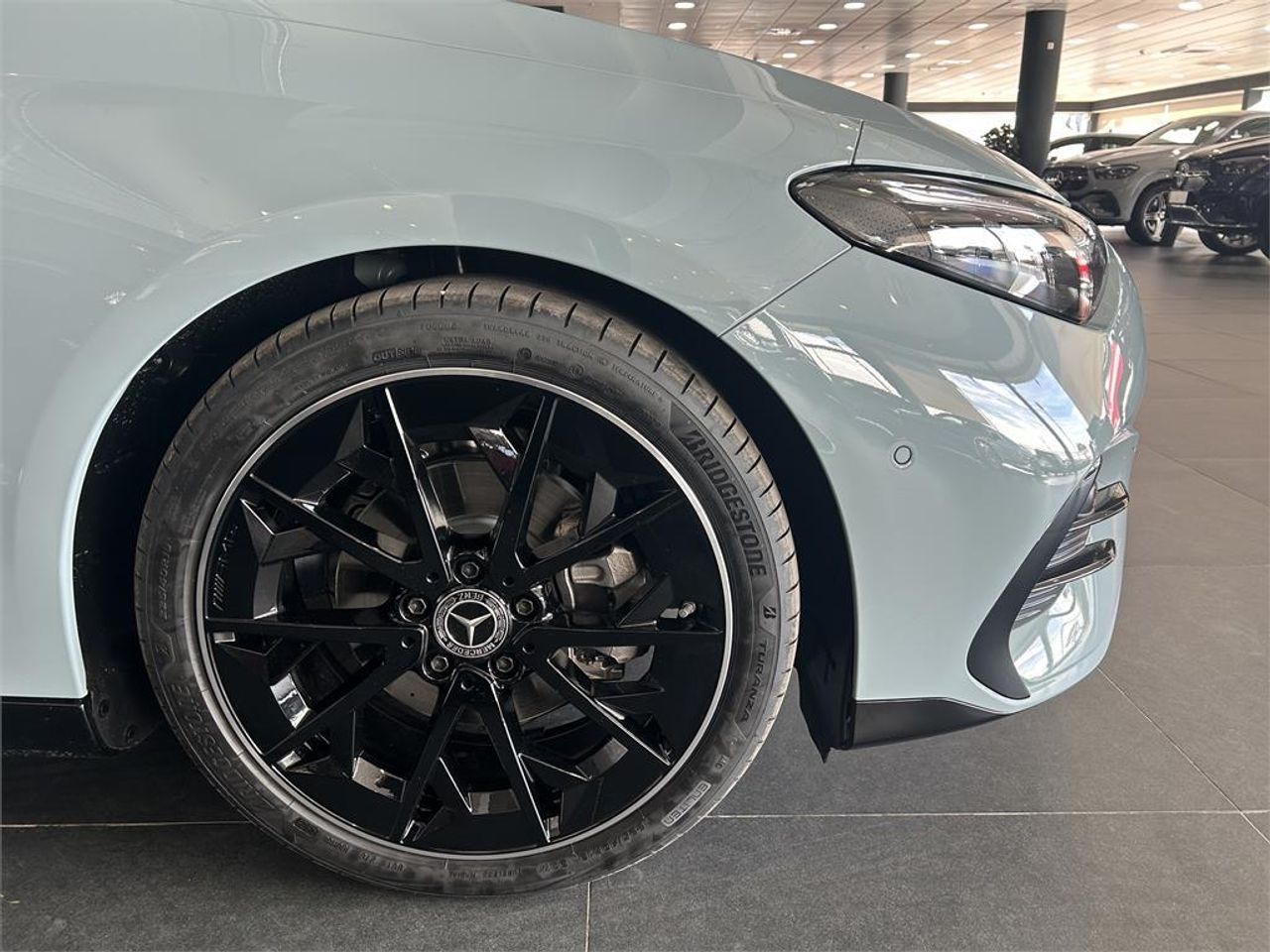 Mercedes CLA 180 con tecnología híbrida - foto 5