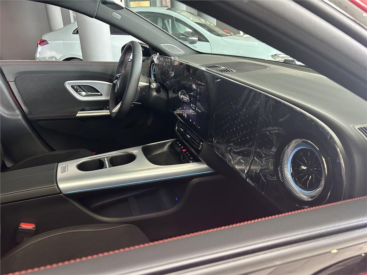 Mercedes CLA 220 con tecnología híbrida - foto 12