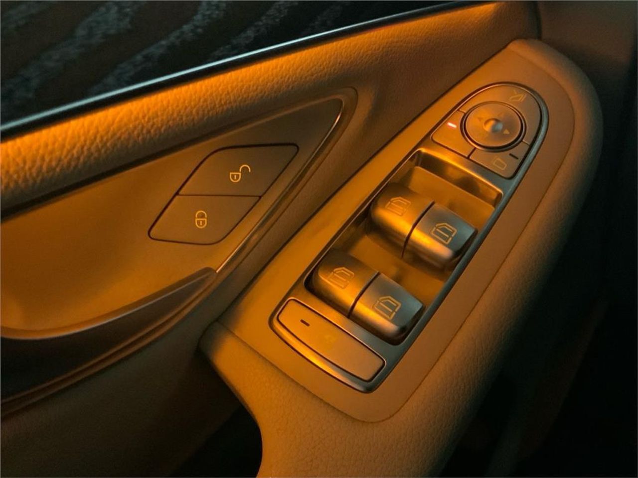 Mercedes GLC 220 d 4MATIC - foto 28